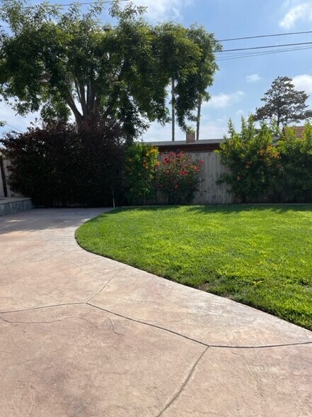 Building Photo - 624 Bella Dr