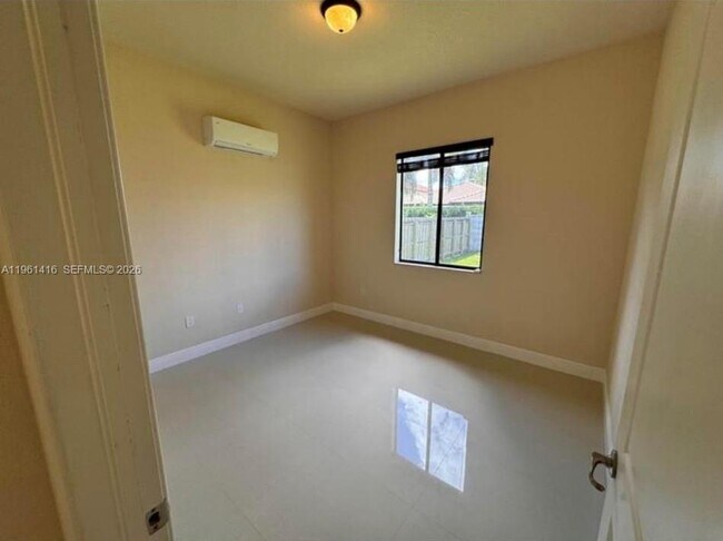 Building Photo - 14434 SW 14th St