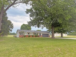 Building Photo - 5 Acres!! Country Home with Shop Building & Spacious Yard Available!