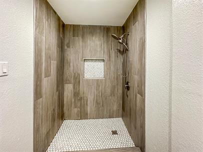 Building Photo - "Charming 3-Bed, 2-Bath Home in McAllen – Spacious 1,300 Sq. Ft. Gem on East Vine Avenue!"