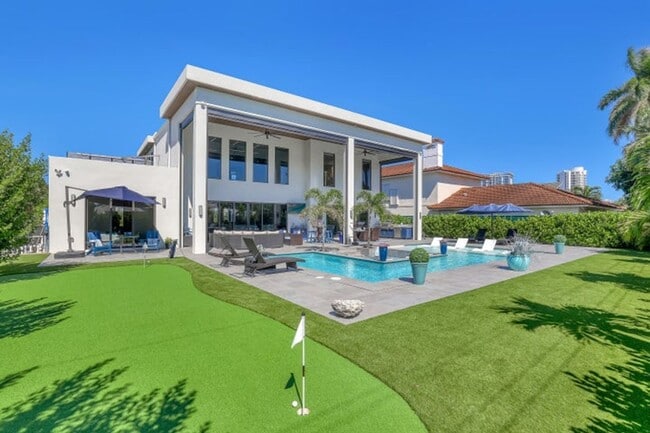 Building Photo - 1161 Pine Point Rd