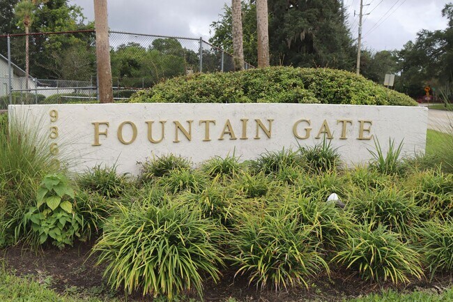Building Photo - Furnished Unit in Fountain Gate Condo Asso...