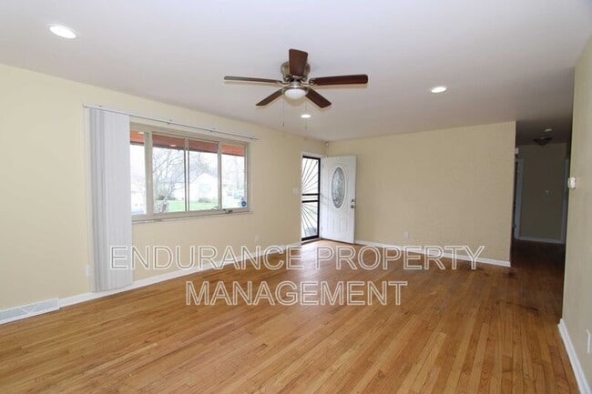 Building Photo - 3842 Otis Dr