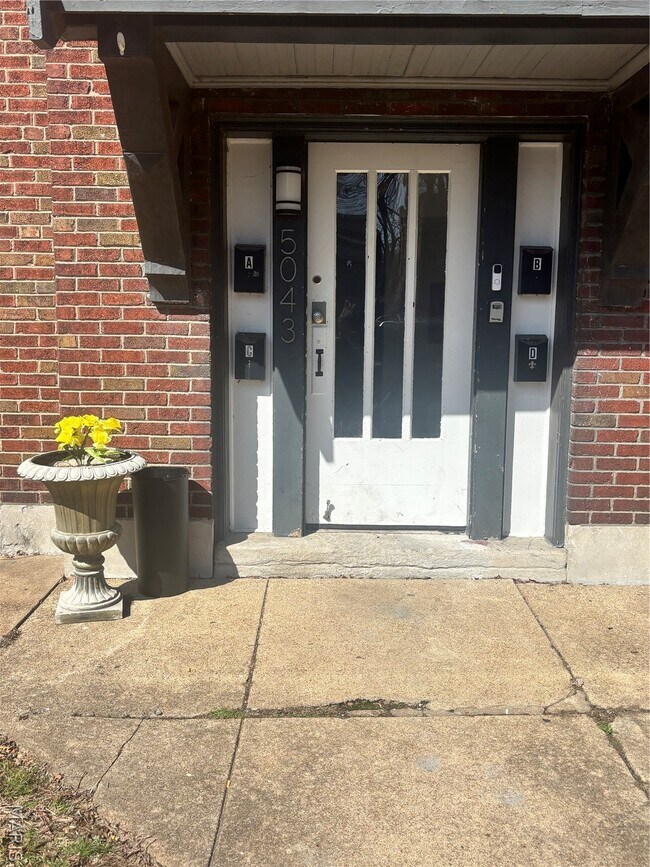 Building Photo - 5043 Alaska Ave