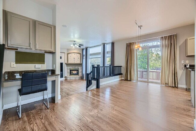 Building Photo - Luxury Living Awaits in this Grant Ranch Home! Meticulously Maintained Home Featuring 6 Bedrooms/...