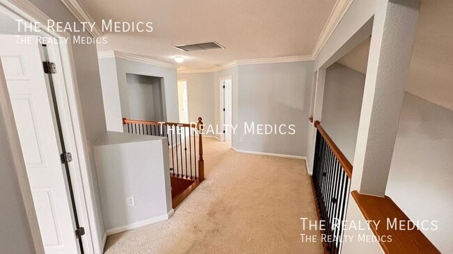 Building Photo - 10319 Willow Ridge Loop