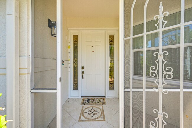 Building Photo - 25031 Banbridge Ct