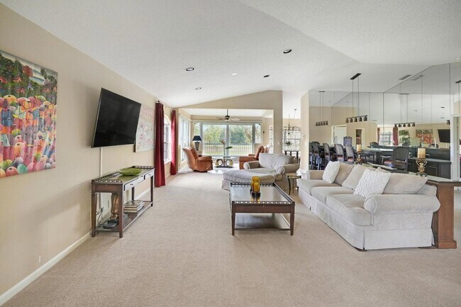 Building Photo - 227 Legendary Cir