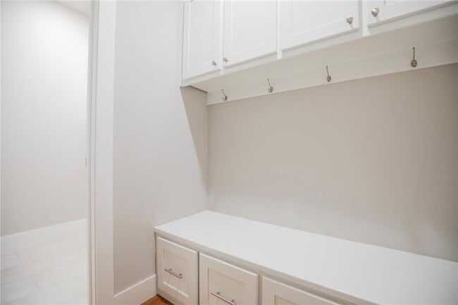 Building Photo - 903 Seaborn Way