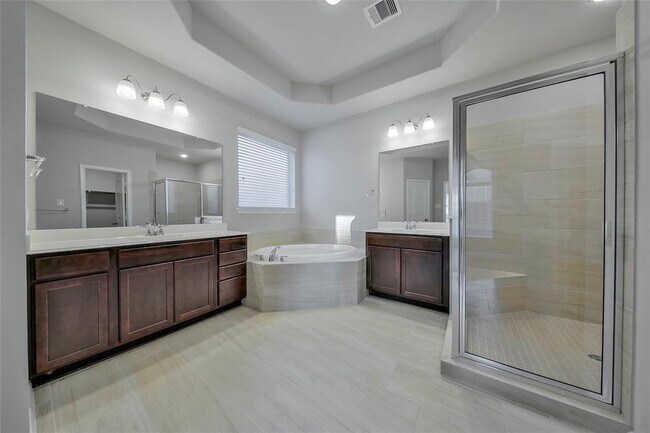 Building Photo - 3230 Voyager Ln