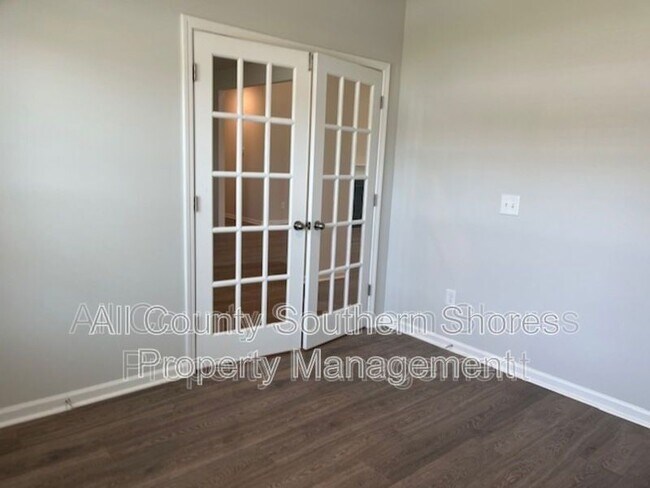 Building Photo - 5692 Whitebark Dr