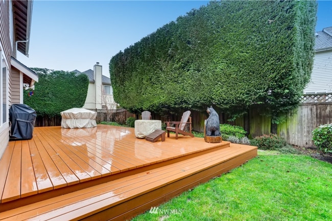 Building Photo - 5 bedroom + bonus room in Spring Hill neighborhood