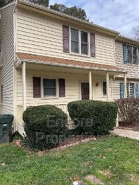 Building Photo - 6555 English Oaks Dr