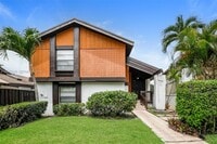 Building Photo - 1430 W Sandpiper Cir