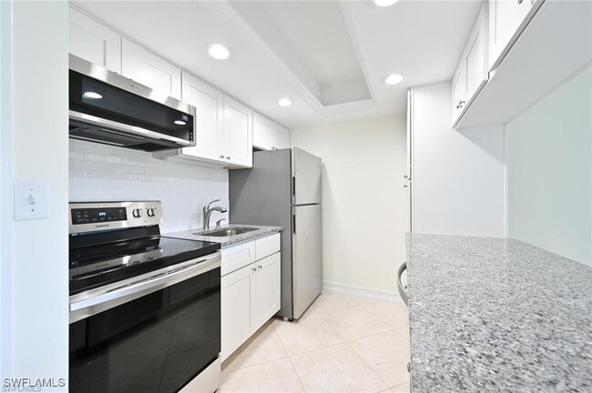 Building Photo - 18 Bobolink Ct