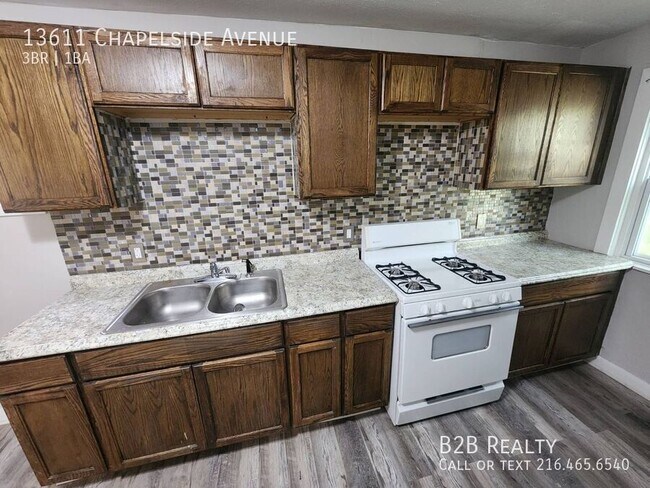 Building Photo - 13611 Chapelside Ave