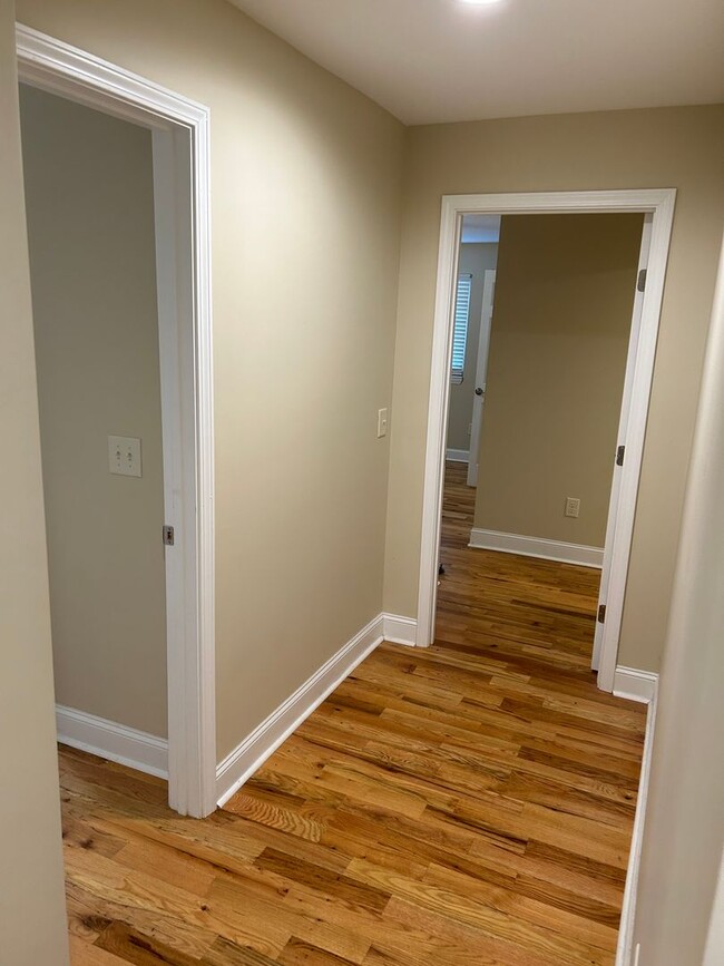 Building Photo - Downtown Morganton 3 Bedroom 2 Bath