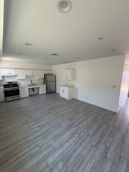 Building Photo - 1130 Browning Blvd