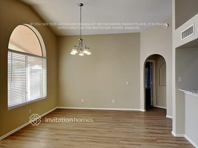 Building Photo - 20 S Surfside Dr