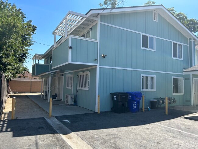 Building Photo - 125 Magnolia Ave