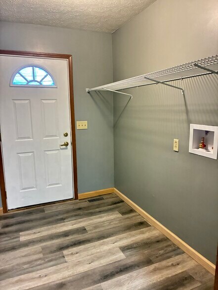 Laundry Room - 1940 Ash St