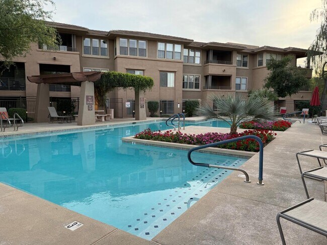 Building Photo - 20100 N 78th Pl