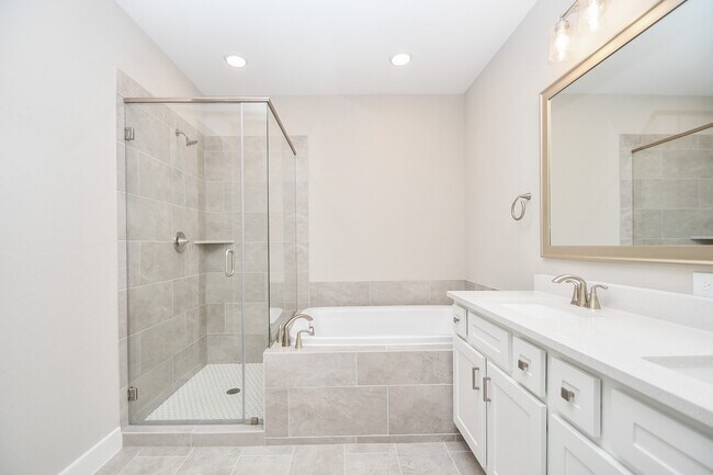 Building Photo - 10961 Hewitt Cliff Ln