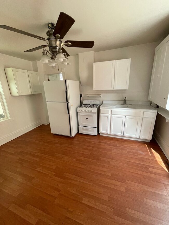Building Photo - One Bedroom One Bath apartment in Downtown Glenwood Springs