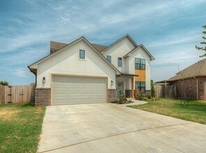Building Photo - 1413 Zachary Ln