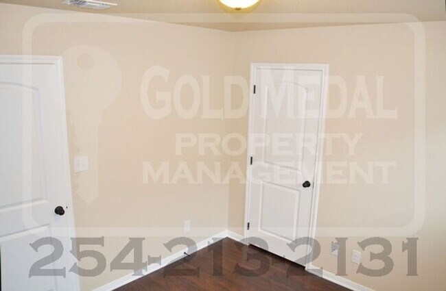 Building Photo - 1104 Grace Point Dr
