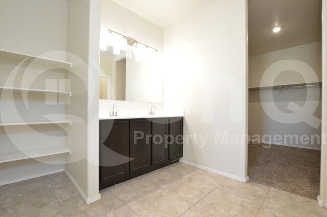 Building Photo - 44438 W Palo Aliso Way