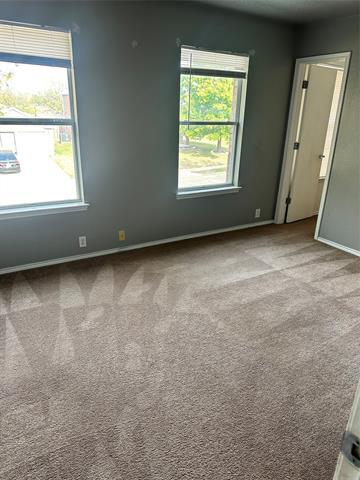 Building Photo - 708 River Run Dr