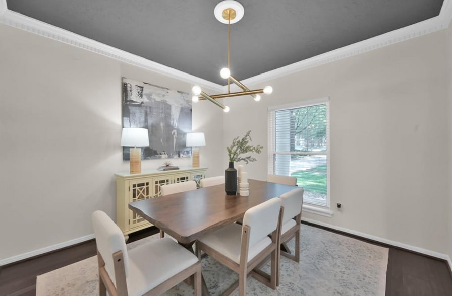 Building Photo - 2811 Crossvine Cir