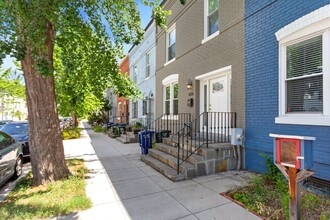 Building Photo - Available Now! 5 Minute Walk From Nats Park- 20 minute walk from Capitol Hill- 3 Bedroom 2.5 Bath...