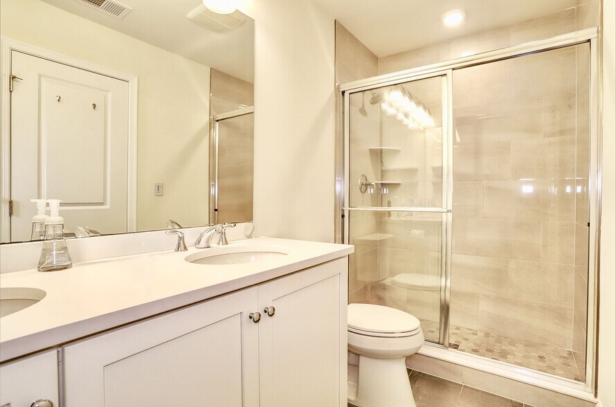 Building Photo - 22 Silent Nest Way