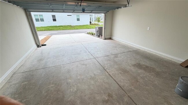 Building Photo - 2133 Southbury Dr