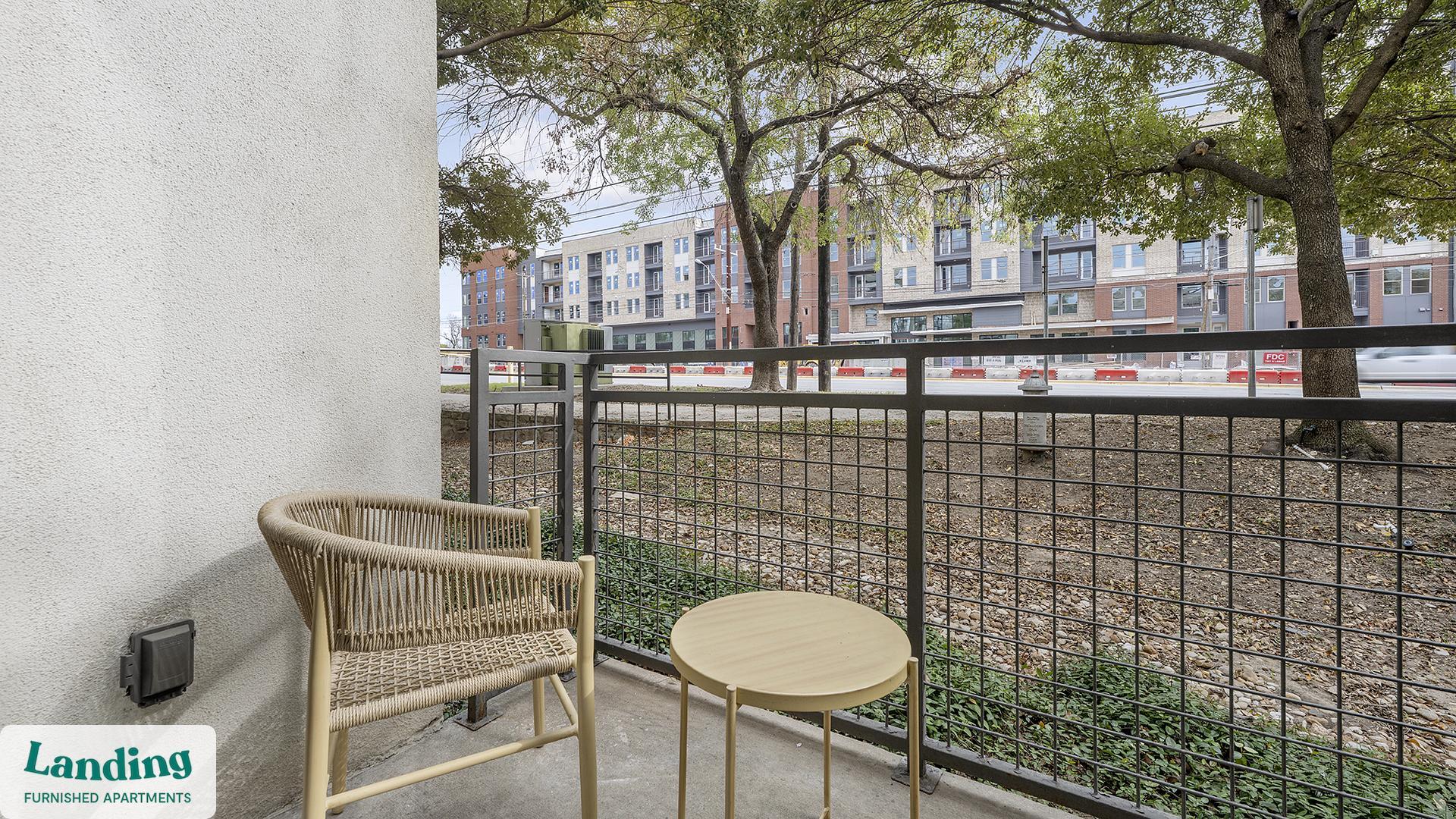 Building Photo - 810 W St Johns Ave