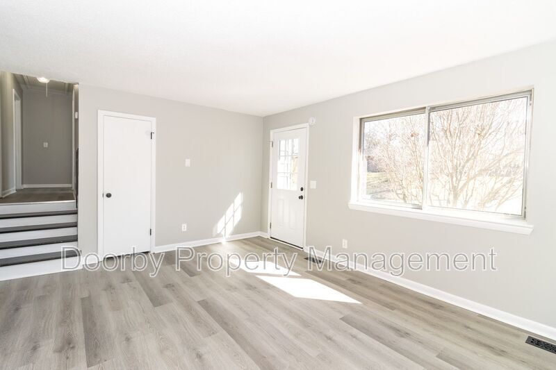 Building Photo - 2983 E Freedom Cir