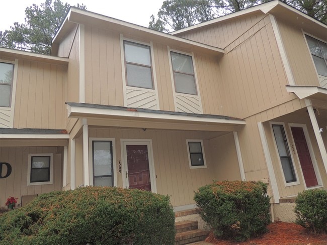 Building Photo - 1209 Huntsman Ct