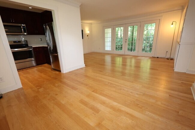 Building Photo - 2 Bedroom Condo in Buckhead for RENT!!! (Garden Brook at Peachtree Hills)