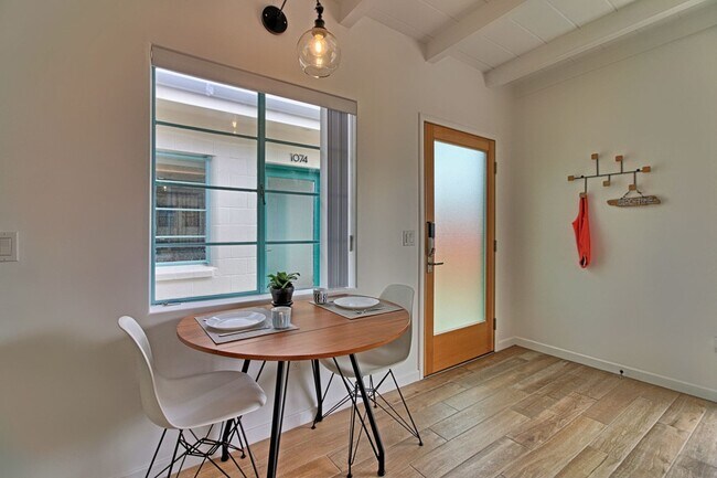 Building Photo - 1076S - Seaward Beach Modern Bungalows