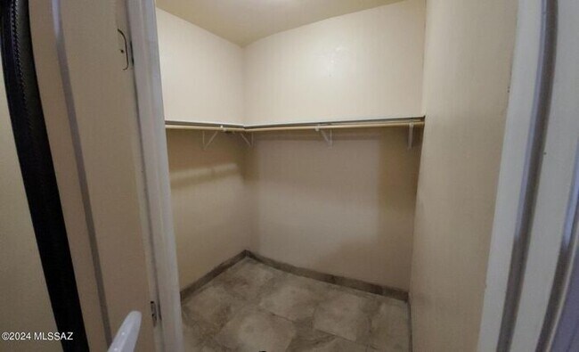 Building Photo - Your Private Retreat Awaits — Charming 3BR/2BA Home
