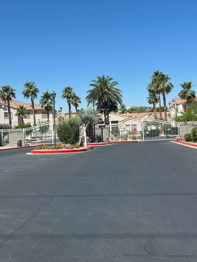 Building Photo - 1-Bedroom Condo in Gated Green Valley Community – Henderson