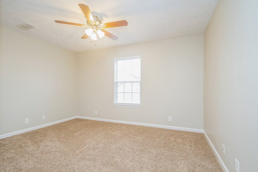 Building Photo - 1112 Skipton Dr