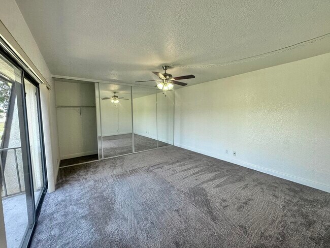 Building Photo - 208 Lake Arbor Dr