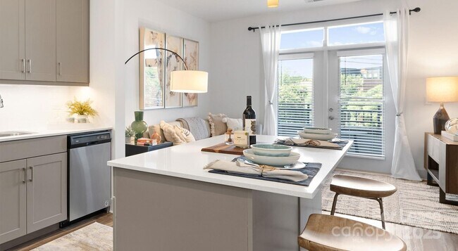 Building Photo - 145 New Bern St