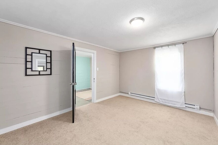 Building Photo - 1031 Harris St