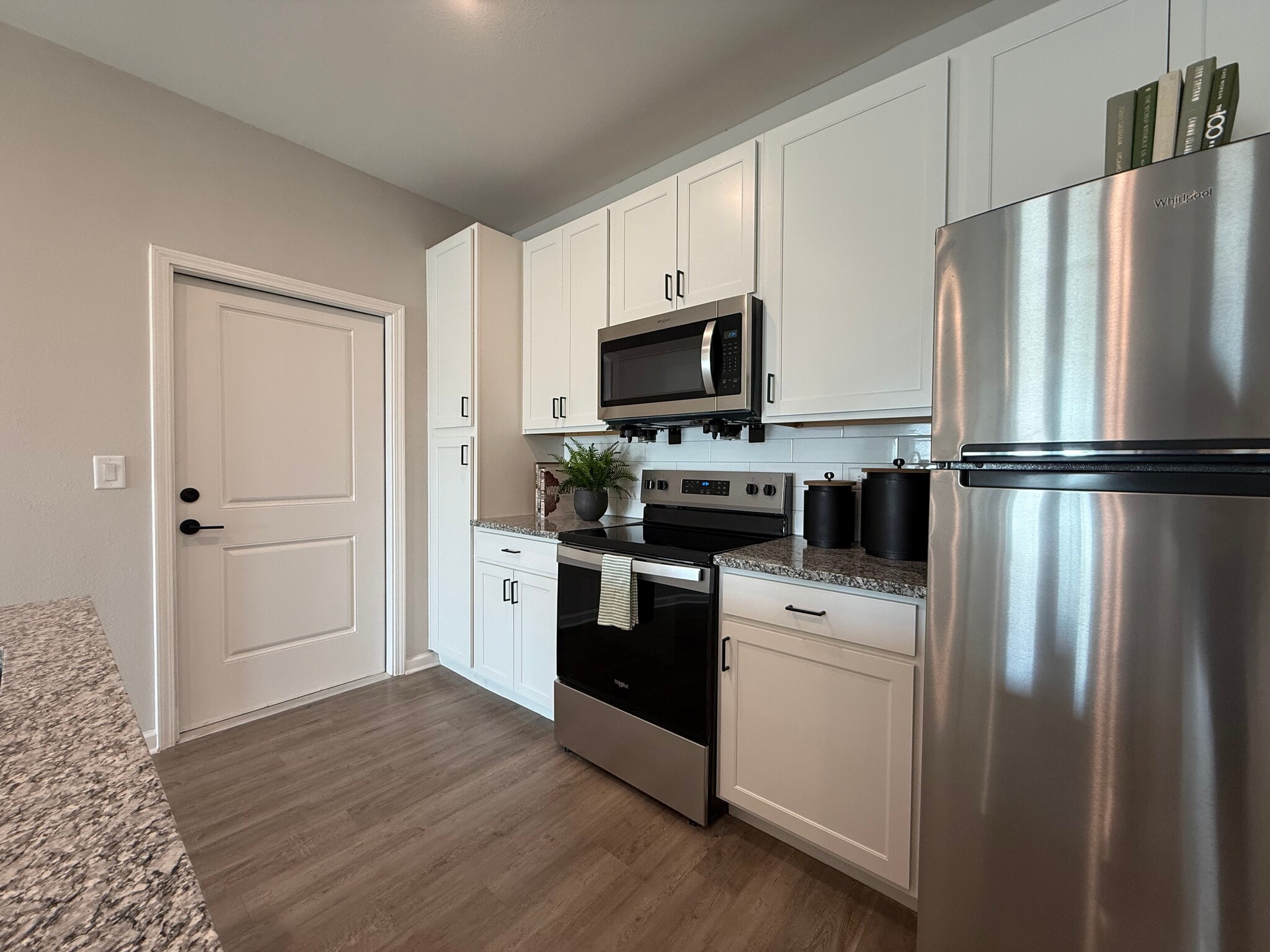 Building Photo - 195 Parkers Pond Path