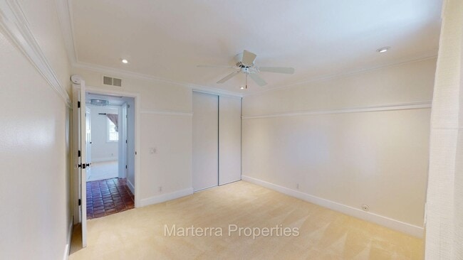 Building Photo - 2761 Vista Umbrosa