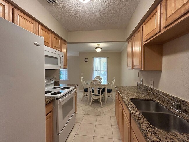 Building Photo - 4 Brigantine Ct